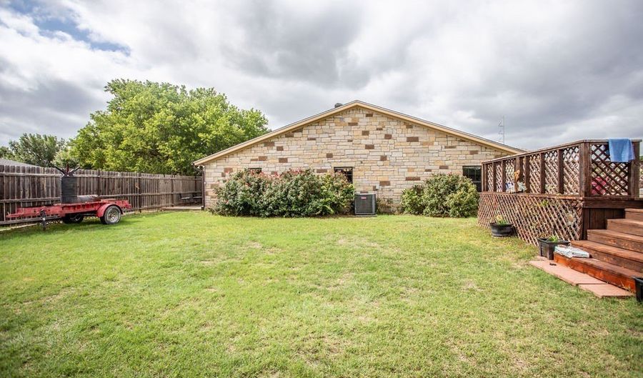 307 County Road 148, Albany, TX 76430 - 3 Beds, 2 Bath