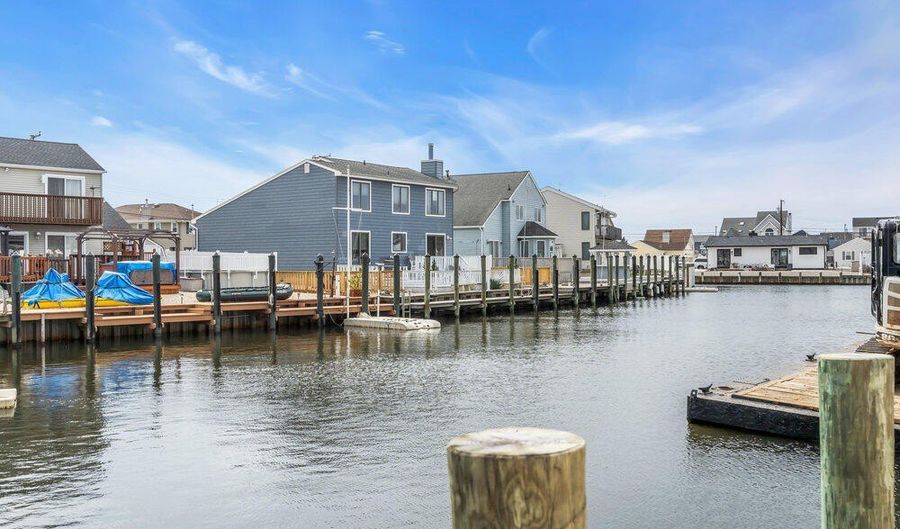 3 Drake Dr, Bayville, NJ 08721 - 3 Beds, 3 Bath