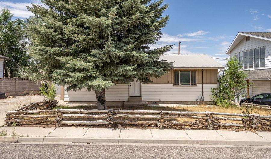 618 S Sunset Dr, Cedar City, UT 84720 - 4 Beds, 2 Bath