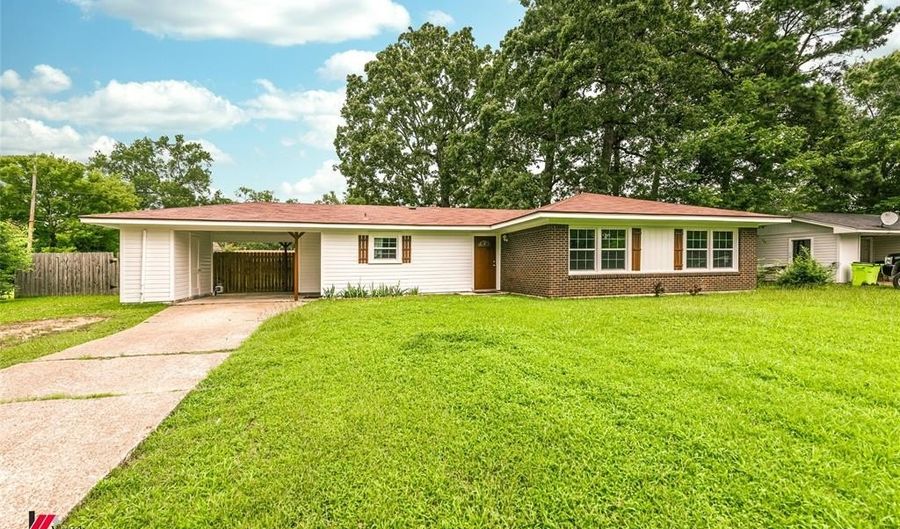 1018 Peyton Ave, Benton, LA 71006 - 3 Beds, 1 Bath