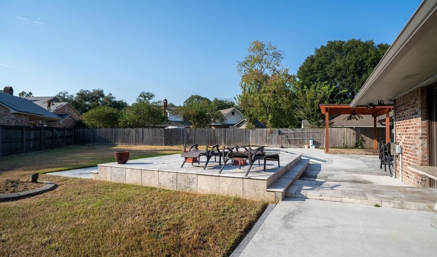3736 Sessions Dr, Baton Rouge, LA 70816 - 4 Beds, 3 Bath