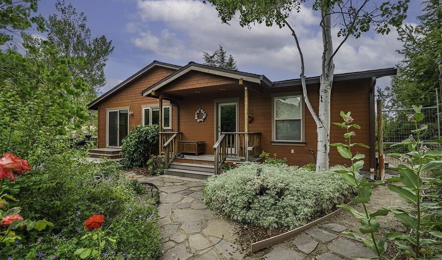 2815 Dead Indian Memorial Rd, Ashland, OR 97520 - 3 Beds, 2 Bath