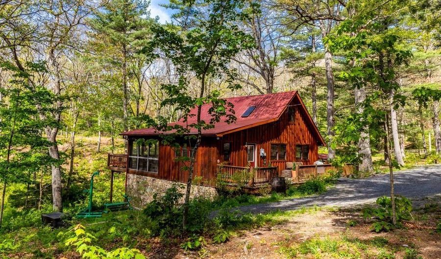 504 DAKOTA Rd, Baker, WV 26801 - 2 Beds, 1 Bath