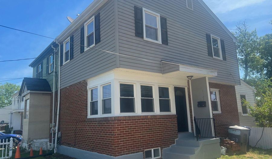 6923 WESTHAMPTON Dr, Alexandria, VA 22307 - 3 Beds, 3 Bath