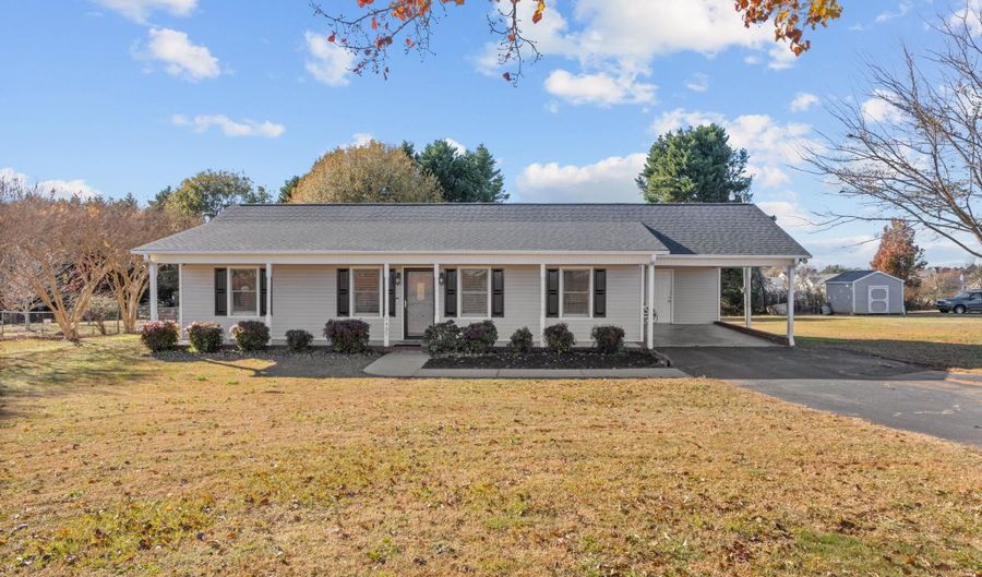 5435 Parris Bridge Rd, Boiling Springs, SC 29316 - 3 Beds, 2 Bath