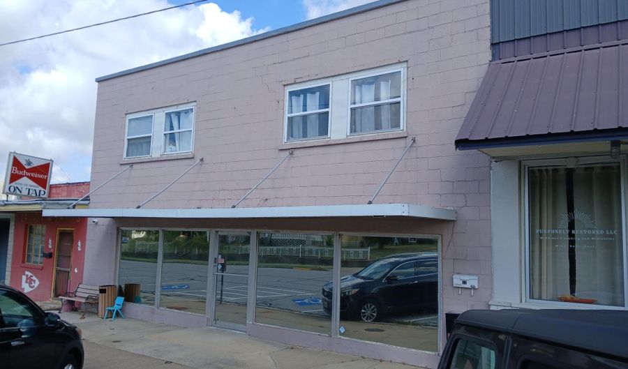 17 W Locust St, Aurora, MO 65605 - 0 Beds, 0 Bath