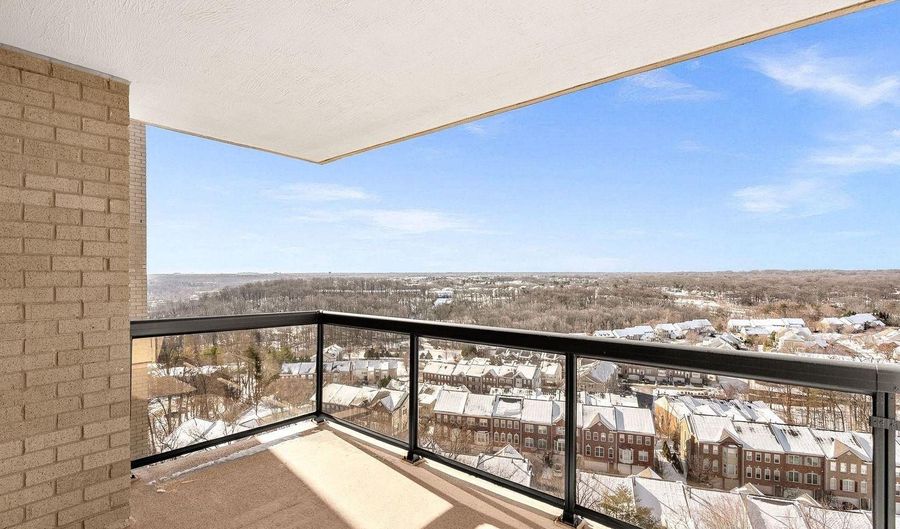 307 YOAKUM Pkwy 1718, Alexandria, VA 22304 - 1 Beds, 1 Bath