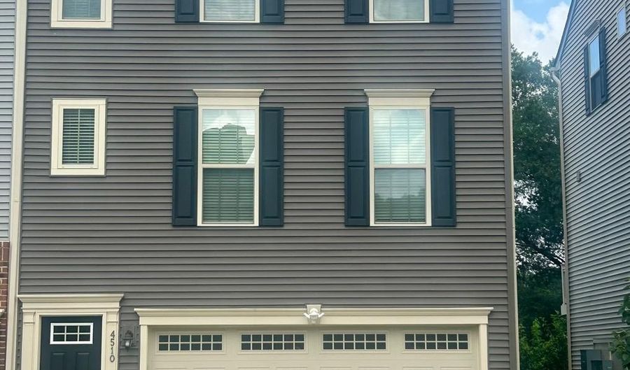 4510 JOSEPH BRISTOW Ln, Annandale, VA 22003 - 3 Beds, 4 Bath