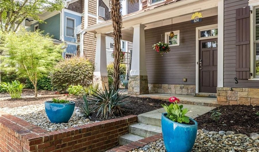 424 Carter Ave SE, Atlanta, GA 30317 - 4 Beds, 3 Bath