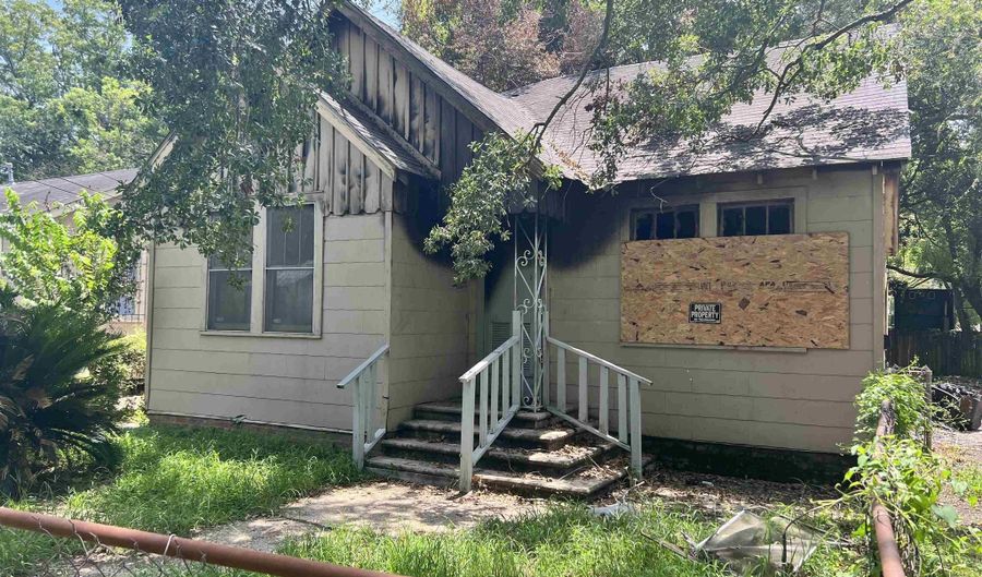 3032 Seneca St, Baton Rouge, LA 70805 - 2 Beds, 1 Bath