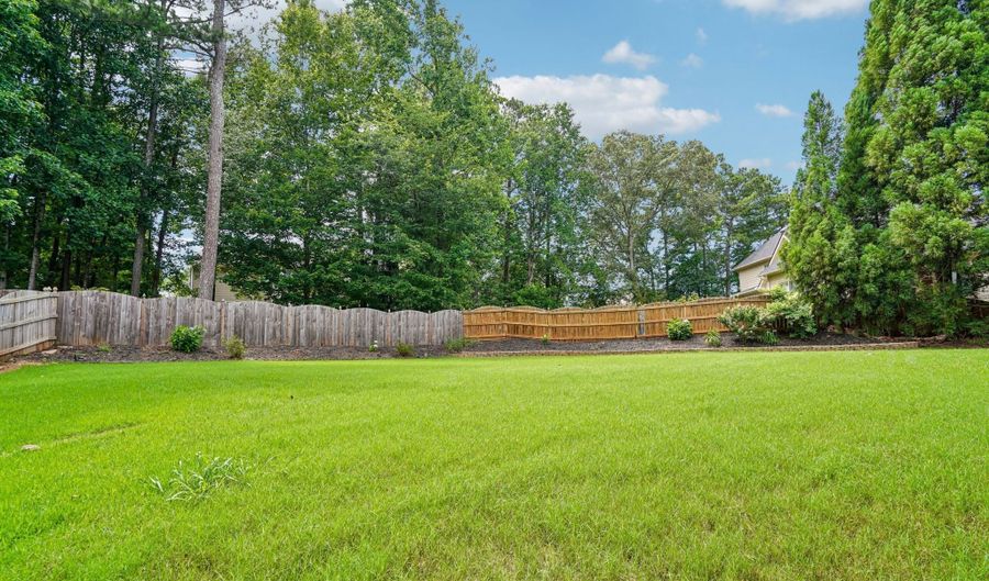 6209 Benbrooke Dr NW, Acworth, GA 30101 - 4 Beds, 5 Bath