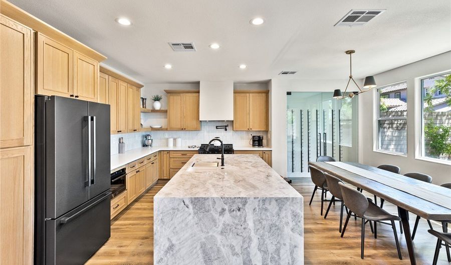 620 Wandering Violets Way, Las Vegas, NV 89138 - 4 Beds, 3 Bath
