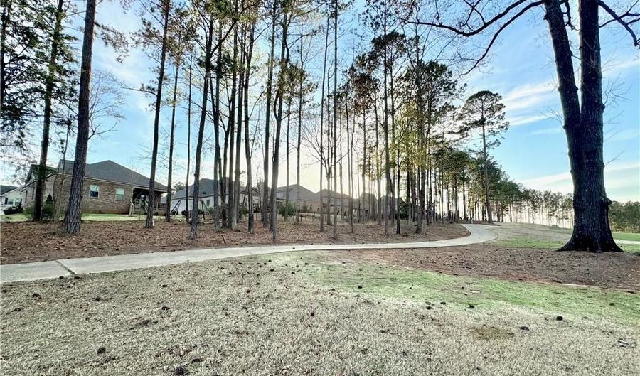 942 FALCONER Dr, Auburn, AL 36832 - 4 Beds, 3 Bath