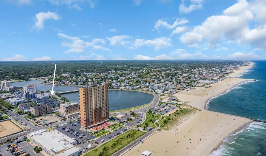 304 Deal Lake Dr 34, Asbury Park, NJ 07712 - 1 Beds, 1 Bath