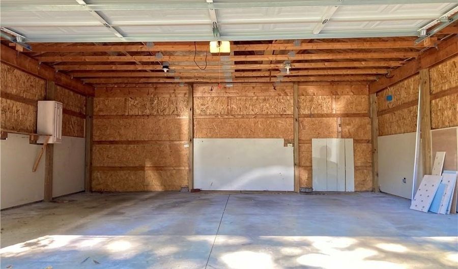 227 Crescent Dr, Akron, OH 44301 - 3 Beds, 1 Bath