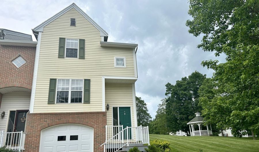24 Westfield Pl, Athens, OH 45701 - 2 Beds, 3 Bath