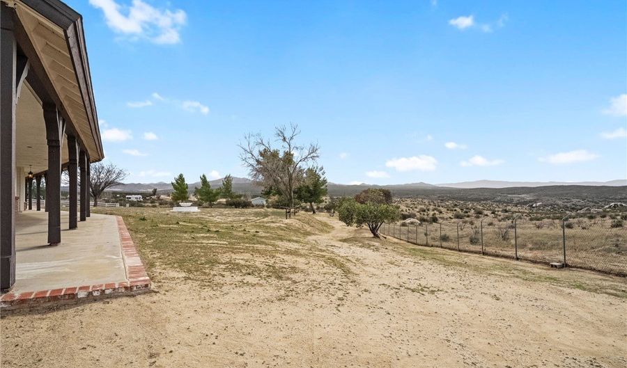 39725 Ivan Dr, Anza, CA 92539 - 3 Beds, 4 Bath