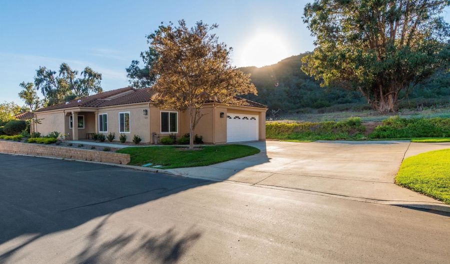 2191 Torrey Gln, Escondido, CA 92026 - 3 Beds, 2 Bath