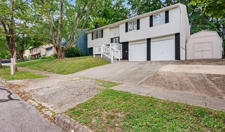 3861 Orange Blossom Ln, Columbus, OH 43230 - 3 Beds, 3 Bath