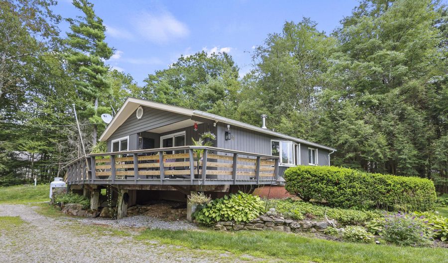 30 Brookman Dr, Blandford, MA 01008 - 2 Beds, 2 Bath