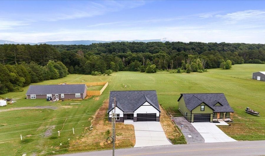 358 Benton Station Rd, Benton, TN 37307 - 3 Beds, 2 Bath