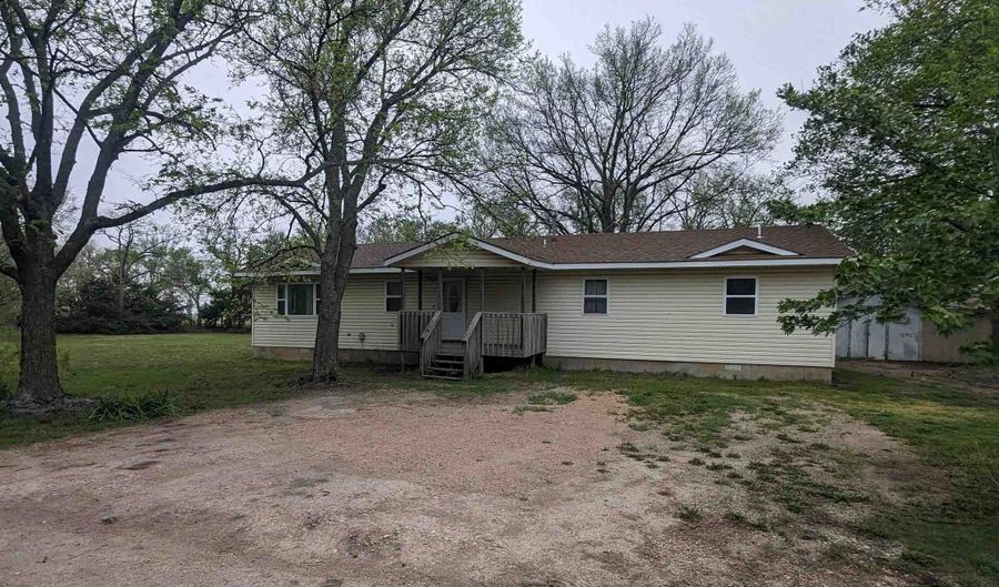 13754 NW 87th Ter, Whitewater, KS 67154 - 3 Beds, 2 Bath