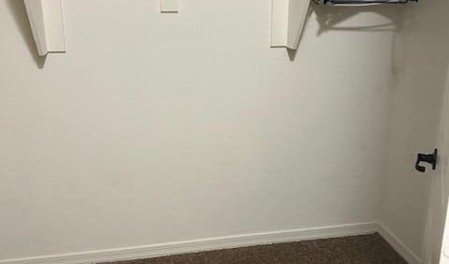 2410 N 212TH Dr, Buckeye, AZ 85396 - 3 Beds, 2 Bath