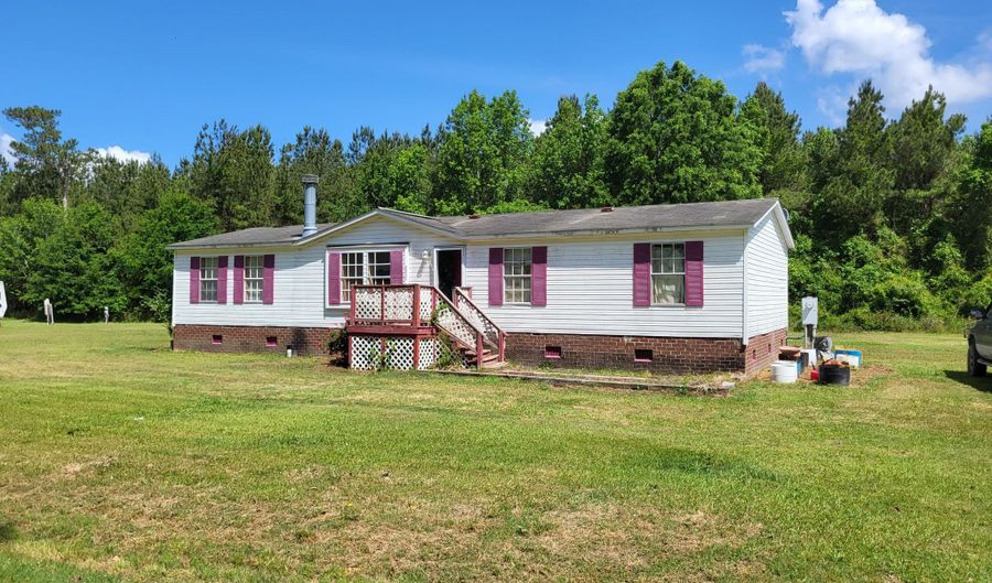241 Hickory Ln, Aurora, NC 27806 - 4 Beds, 2 Bath