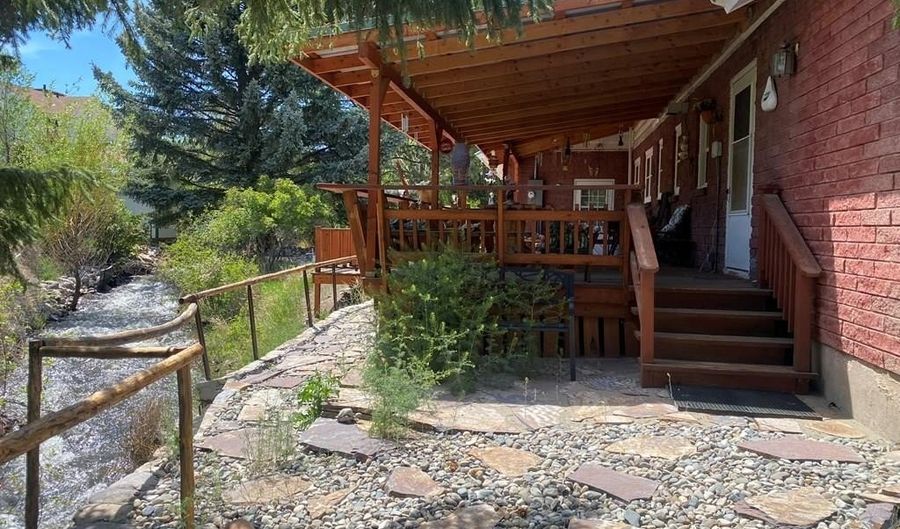 220 N 9th St, Challis, ID 83226 - 4 Beds, 2 Bath