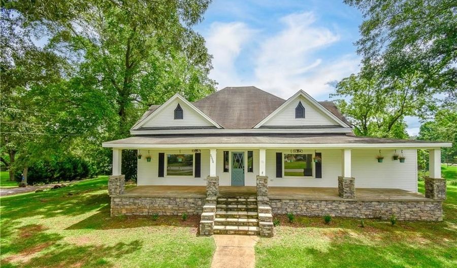 5554 HIGHWAY 22 E, Alexander City, AL 35010 - 3 Beds, 3 Bath