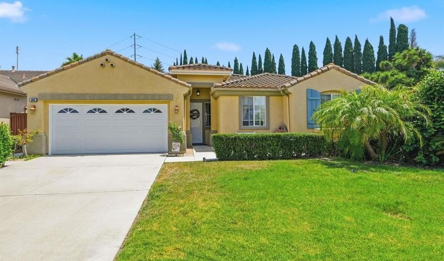 4901 Tropea St, Oceanside, CA 92057 - 3 Beds, 2 Bath