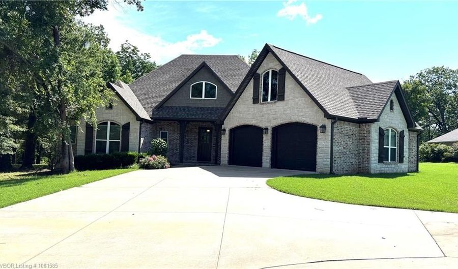 218 Waterfront Cir, Alma, AR 72921 - 3 Beds, 2 Bath