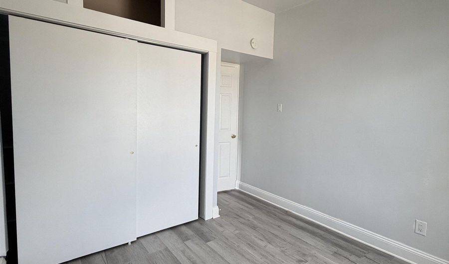 67 W 53RD St, Bayonne, NJ 07002 - 2 Beds, 1 Bath