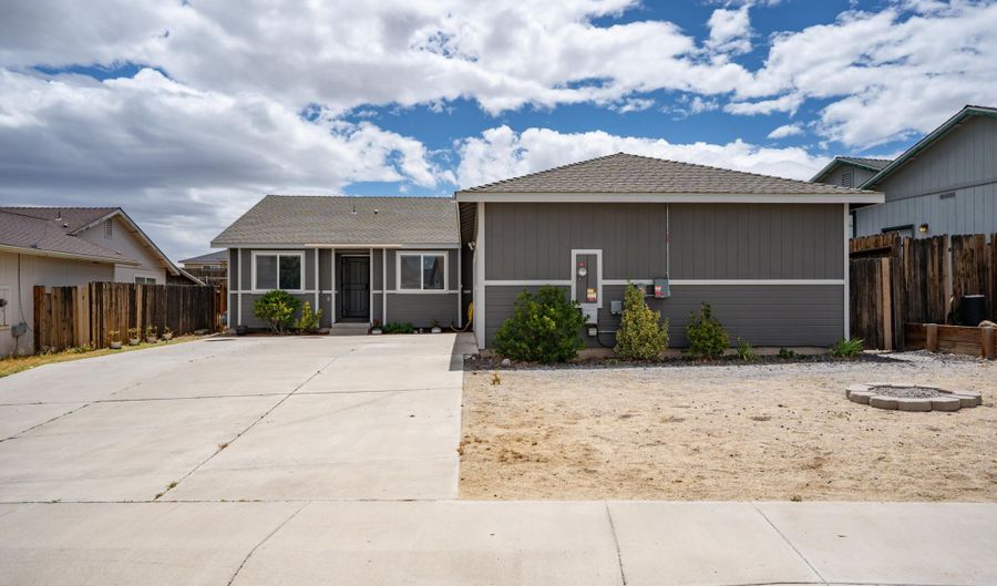 333 Emigrant Way, Fernley, NV 89408 - 3 Beds, 2 Bath