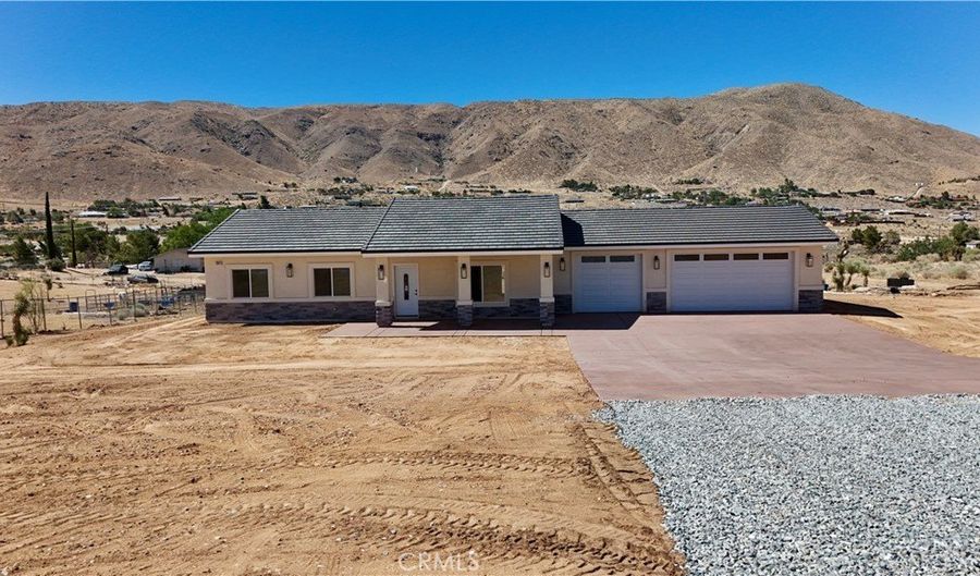 22421 Ocotillo Way, Apple Valley, CA 92308 - 3 Beds, 2 Bath