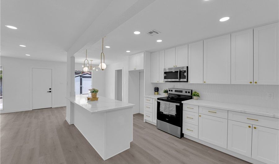 1317 Pyramid Dr, Las Vegas, NV 89108 - 4 Beds, 2 Bath