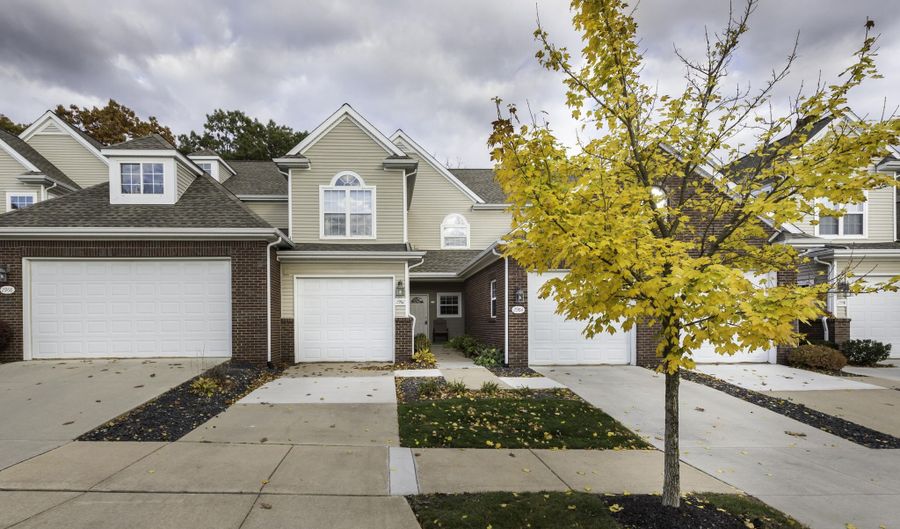 2962 Hunley Dr, Ann Arbor, MI 48105 - 2 Beds, 2 Bath