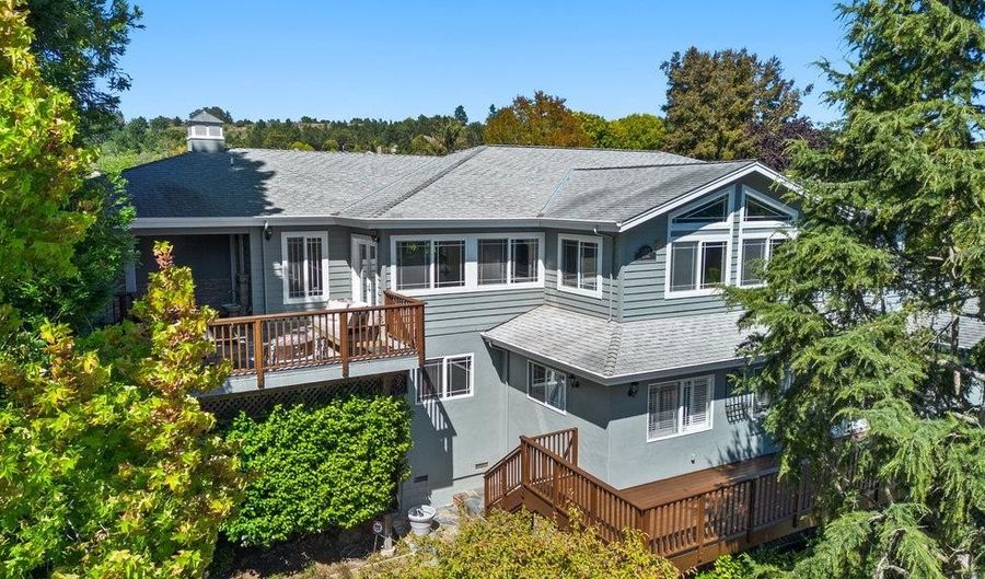 1325 Dolphin Dr, Aptos, CA 95003 - 4 Beds, 4 Bath