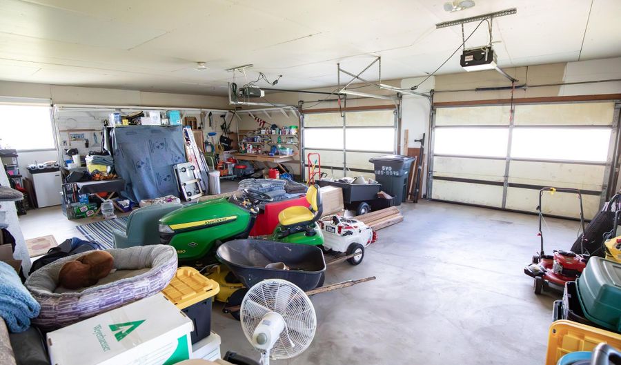 630 S LINCOLN St, Afton, WY 83110 - 3 Beds, 3 Bath