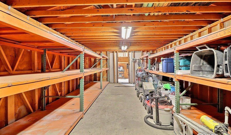 316 S 3rd Ave, Ault, CO 80610 - 3 Beds, 2 Bath