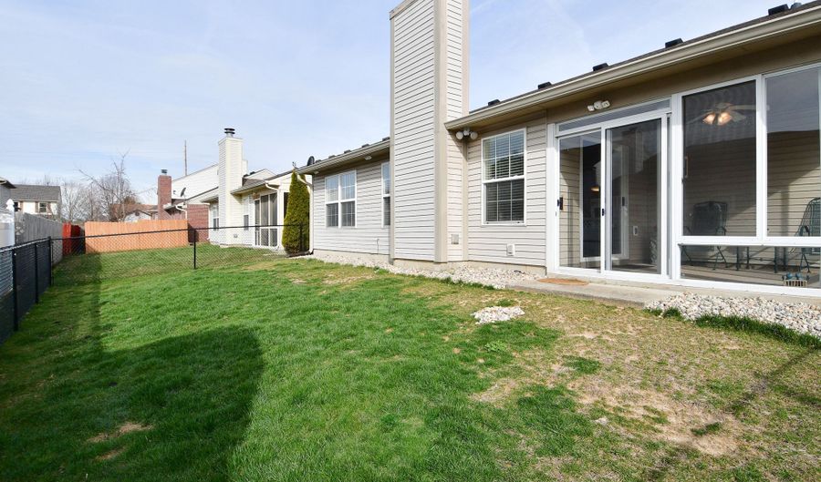 1453 Quinlan Ct, Indianapolis, IN 46217 - 3 Beds, 2 Bath