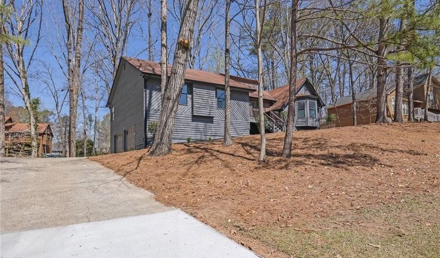 4843 Caboose Ln NW, Acworth, GA 30102 - 3 Beds, 2 Bath