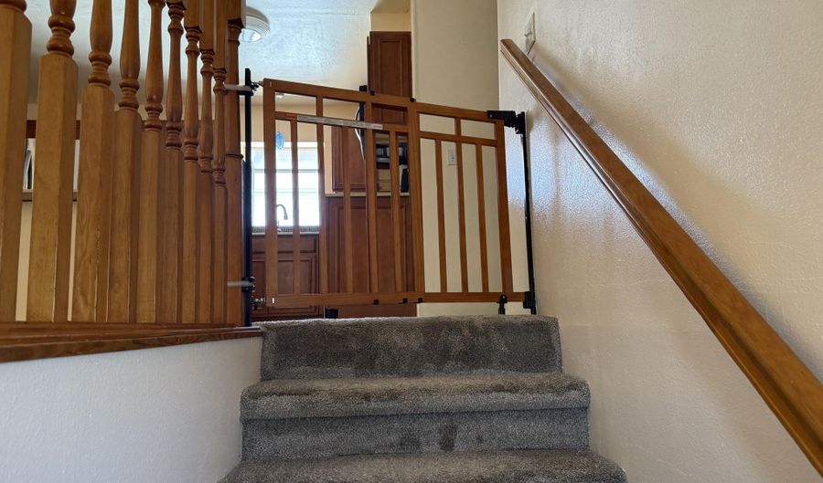 4 LOS CHAVEZ PARK Rd, Belen, NM 87002 - 4 Beds, 2 Bath