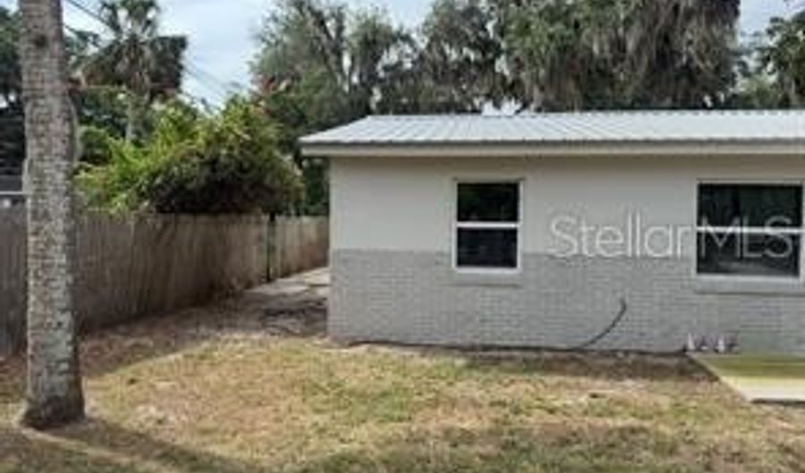 2342 SECTION Dr, Apopka, FL 32703 - 1 Beds, 1 Bath
