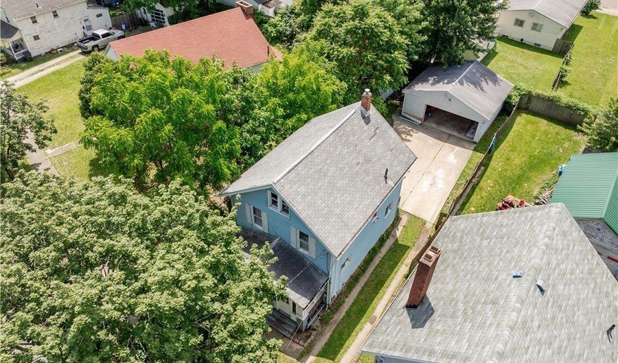 1214 W Wilbeth Rd, Akron, OH 44314 - 4 Beds, 1 Bath