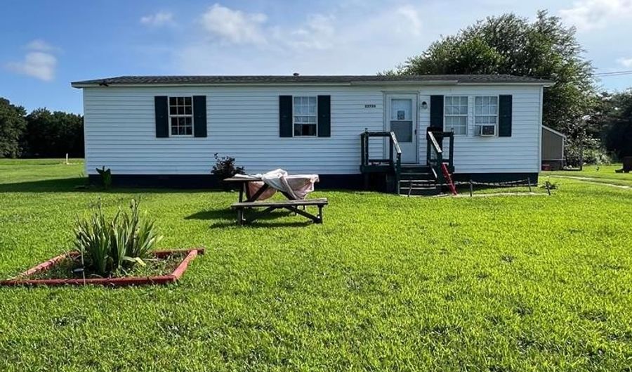 22750 DAUGHERTY Rd, Accomac, VA 23301 - 3 Beds, 1 Bath