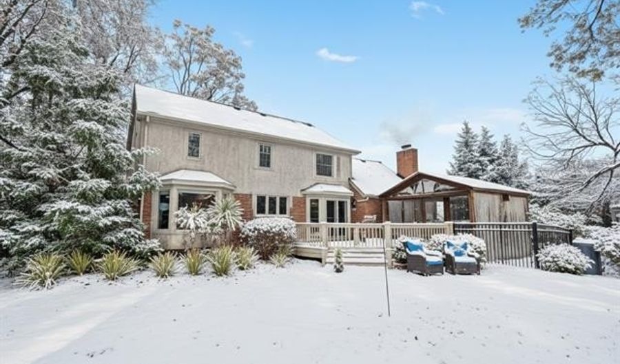 351 Heritage Dr, Addison, MI 48381 - 4 Beds, 4 Bath