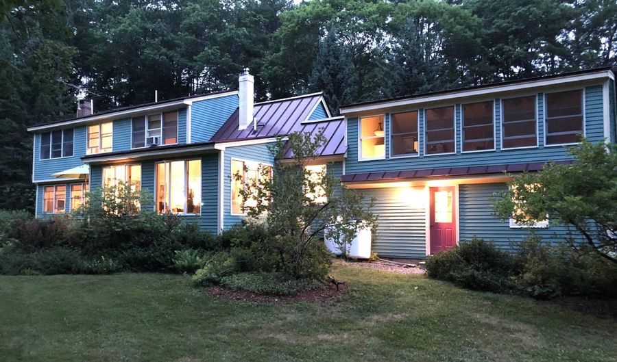 73 Head Of The Tide Rd, Belfast, ME 04915 - 3 Beds, 2 Bath