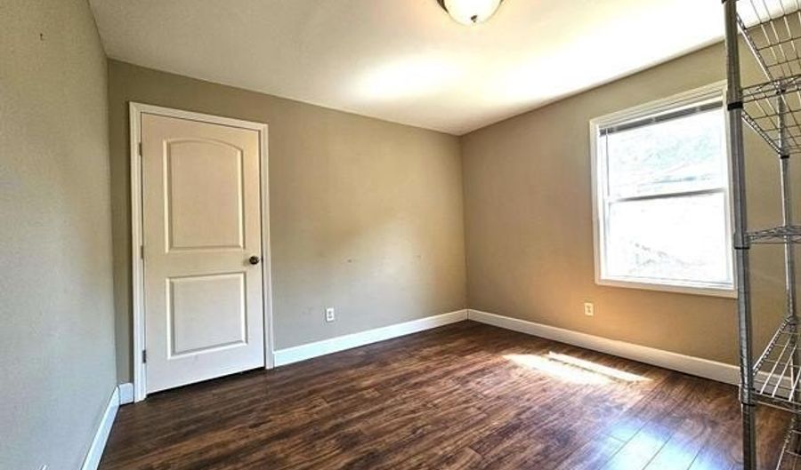 4565 Wells St, Baton Rouge, LA 70808 - 3 Beds, 2 Bath