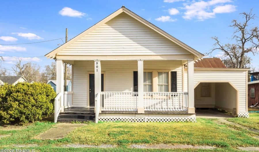 801 Godchaux St, Abbeville, LA 70510 - 3 Beds, 1 Bath
